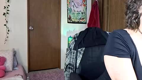 Snapshot of kusshy33 chatting on December 2025 02:06:02 AM kusshy33 online show from December 2025 02:06:02 AM