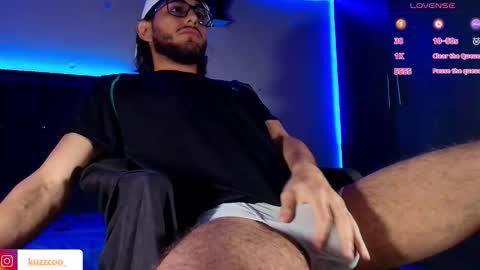 kuzzcoo online show from November 2025 11:21:02 AM