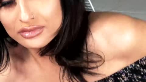 Kick online show from February 2026 10:27:01 PM