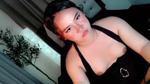 kyla online show from November 2025 09:24:02 PM