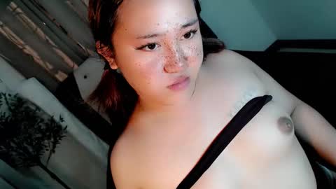 kyla online show from November 2025 07:49:01 AM