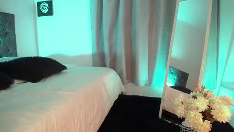 Kyle Cooper online show from January 2025 04:41:01 AM