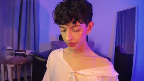 Kyle Cooper online show from February 2025 05:24:01 AM