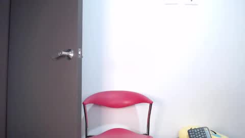 Snapshot of kyle_collinz chatting on February 2025 11:39:01 PM Kyle collinz online show from February 2025 11:39:01 PM