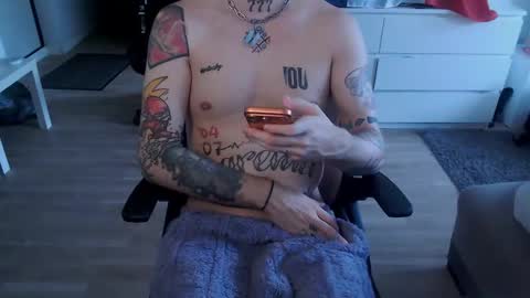 Snapshot of kyle_tattoo chatting on March 2026 10:44:01 AM kyle online show from March 2026 10:44:01 AM