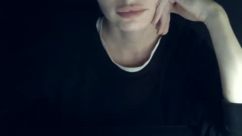 Snapshot of kyleesilkk chatting on October 2025 04:38:02 PM KyleeSilkk online show from October 2025 04:38:02 PM