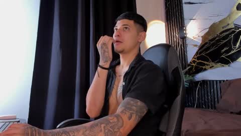 Snapshot of kylesmithx_ chatting on December 2025 10:48:02 PM kylesmithx_ online show from December 2025 10:48:02 PM