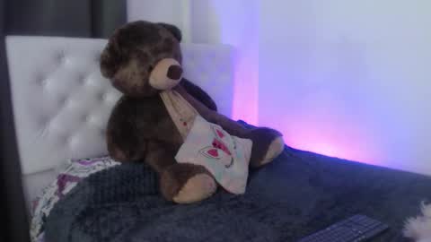 Snapshot of kylie444 chatting on September 2025 03:07:02 AM Sara online show from September 2025 03:07:02 AM