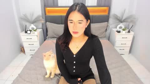 kylie_cums online show from October 2025 02:44:01 AM