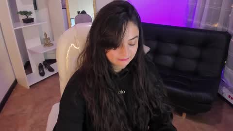 kylie online show from March 2025 01:40:02 PM