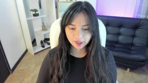 kylie online show from March 2025 01:24:02 PM