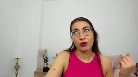 Kylie online show from September 2025 06:42:01 PM