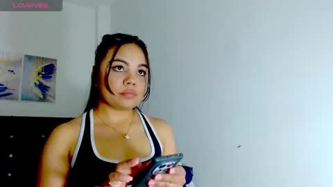 Snapshot of kylie_loveee chatting on October 2025 08:52:01 PM Paola online show from October 2025 08:52:01 PM