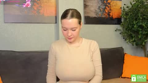 Anna online show from October 2025 11:29:01 AM