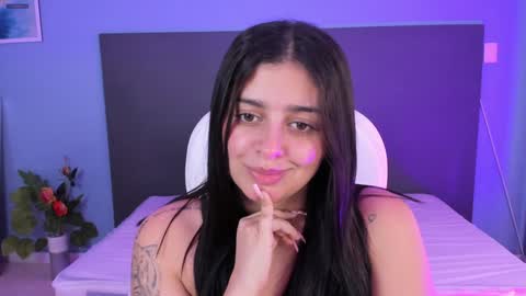 Snapshot of kylie_reyes chatting on December 2024 07:56:01 PM Kylie Reyes online show from December 2024 07:56:01 PM