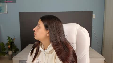 Snapshot of kylie_reyes chatting on December 2024 07:42:02 PM Kylie Reyes online show from December 2024 07:42:02 PM