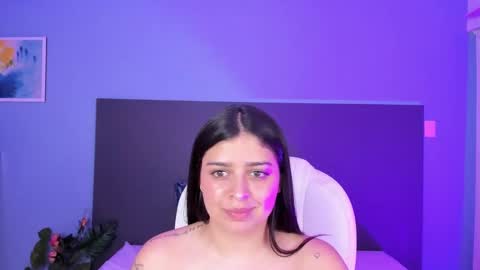 Snapshot of kylie_reyes chatting on January 2025 01:05:02 AM Kylie Reyes online show from January 2025 01:05:02 AM