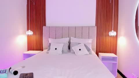 Snapshot of kylie_sofi chatting on November 2025 01:11:01 PM kloe sofia online show from November 2025 01:11:01 PM