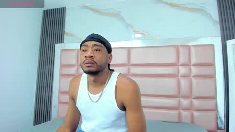 Kaylie And Jhony online show from December 2025 03:17:02 PM