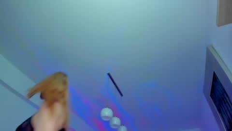 Snapshot of kylieety chatting on December 2024 07:06:02 AM KYLIE online show from December 2024 07:06:02 AM