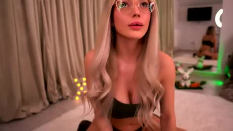 Kylie online show from April 2026 08:17:01 PM