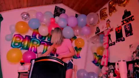 Snapshot of kyliekandy chatting on November 2025 09:25:02 PM online show from November 2025 09:25:02 PM