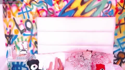 Kylie online show from February 2025 06:17:02 PM