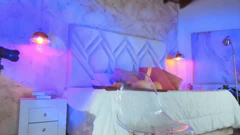 Snapshot of kylle_2050 chatting on November 2025 11:35:01 AM Kyle online show from November 2025 11:35:01 AM