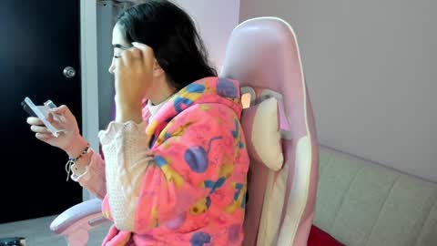 Snapshot of kymgiraldo8 chatting on December 2024 06:45:01 AM Kym Giraldo online show from December 2024 06:45:01 AM