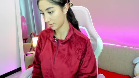 Snapshot of kymgiraldo8 chatting on January 2025 05:52:01 AM Kym Giraldo online show from January 2025 05:52:01 AM