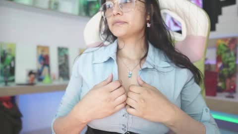 Snapshot of kyomi_chang chatting on January 2025 01:01:01 PM Kyomi online show from January 2025 01:01:01 PM