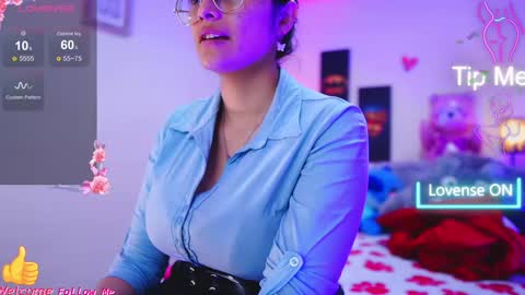 Snapshot of kyomi_chang chatting on February 2025 12:38:02 PM Kyomi online show from February 2025 12:38:02 PM