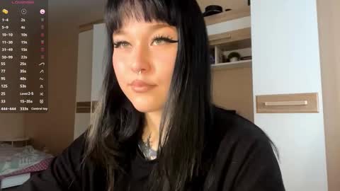 Eva online show from November 2025 10:37:01 AM