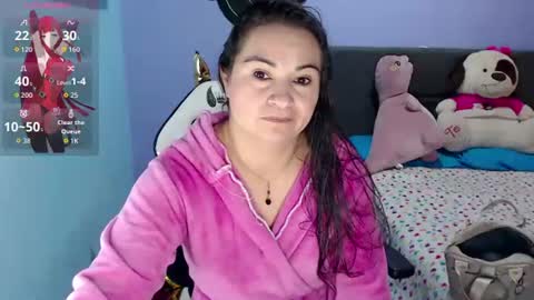 Snapshot of kyra_sol chatting on April 2026 01:25:01 AM Kyra online show from April 2026 01:25:01 AM