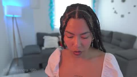 schedule 300 pm - 1100pm colombia time online show from December 2025 04:01:02 PM