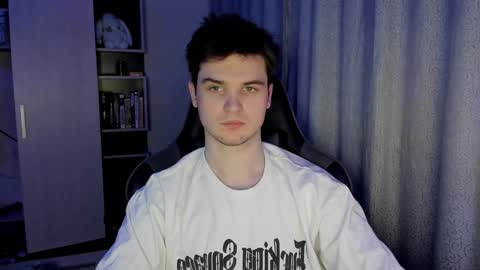 Snapshot of kyroro_lucifer chatting on January 2025 08:04:02 PM Kyroro online show from January 2025 08:04:02 PM