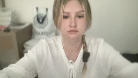 Amanda online show from July 2026 09:33:01 PM