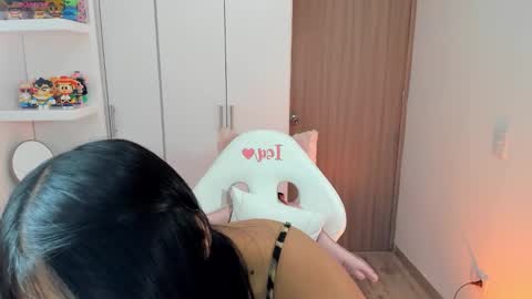 Snapshot of kyy_isa chatting on October 2025 03:31:01 PM IG online show from October 2025 03:31:01 PM