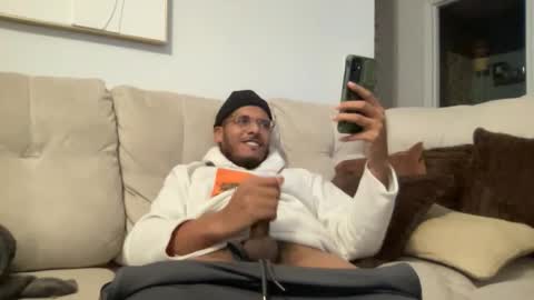 kzen37313 online show from January 2026 04:22:02 PM