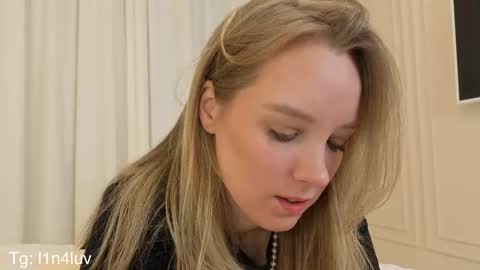 lina online show from November 2025 09:14:02 PM