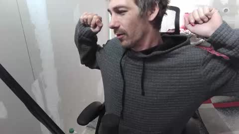 Snapshot of l1v1nth3dr3am chatting on October 2025 01:51:02 PM l1v1nth3dr3am online show from October 2025 01:51:02 PM