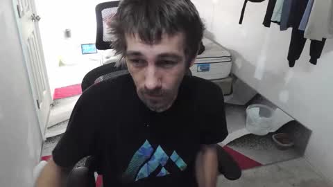 Snapshot of l1v1nth3dr3am chatting on October 2025 06:03:02 PM l1v1nth3dr3am online show from October 2025 06:03:02 PM