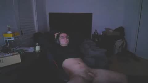 Snapshot of l3ossk chatting on December 2024 05:16:02 AM l3osskDaddy online show from December 2024 05:16:02 AM