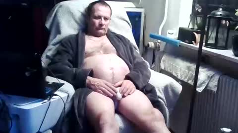 pelle and lady online show from March 2026 08:27:02 PM