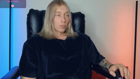 Snapshot of l_adonis_l chatting on November 2025 06:36:01 AM Adonis online show from November 2025 06:36:01 AM