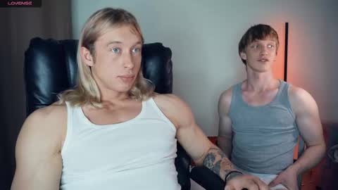 Snapshot of l_adonis_l chatting on December 2025 07:06:02 AM Adonis online show from December 2025 07:06:02 AM