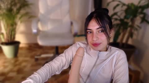 l_e_a online show from December 2024 03:37:02 AM