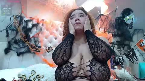 la crespa x online show from October 2025 01:34:02 PM