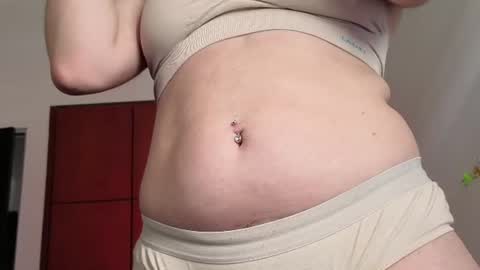 Snapshot of la_femme_fatale_ chatting on July 2026 09:53:02 PM Hanna FREE ONLYFANS online show from July 2026 09:53:02 PM