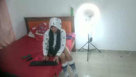 la_wuaifu1 online show from November 2025 07:30:01 PM